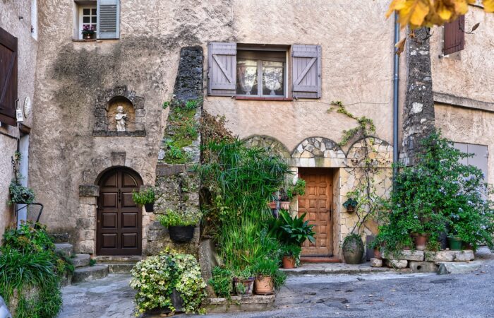 5_raisons_pour_lesquelles_votre_maison_pourrait_nécessiter_un_ravalement_de_façade