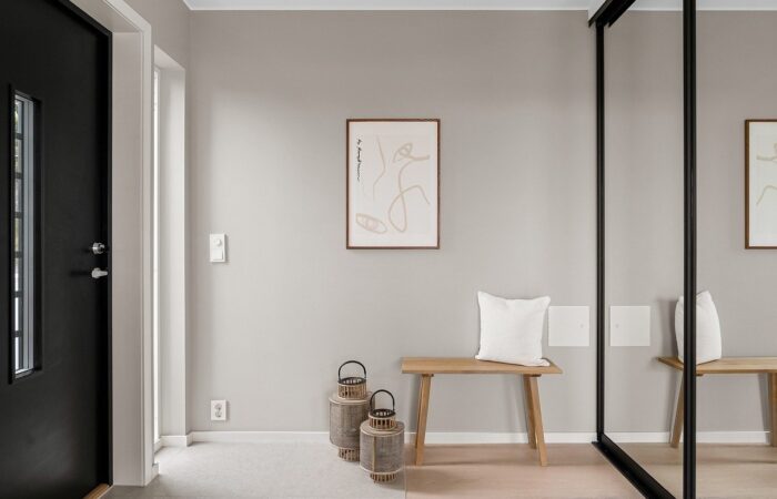 Les_secrets_d_une_décoration_réussie_pour_un_couloir_accueillant_et_fonctionnel